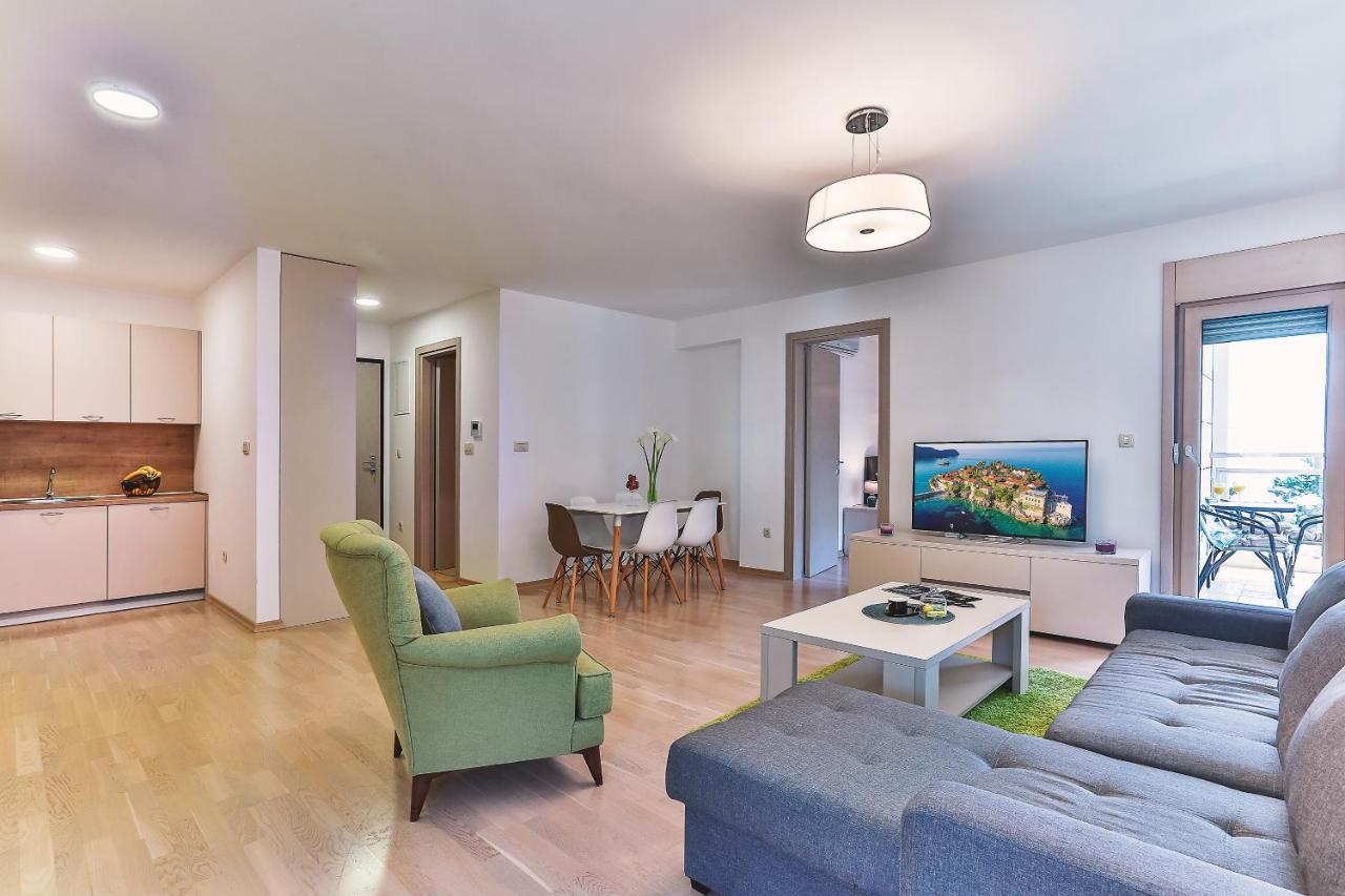 Luxury Fontana Apartments Будва Экстерьер фото