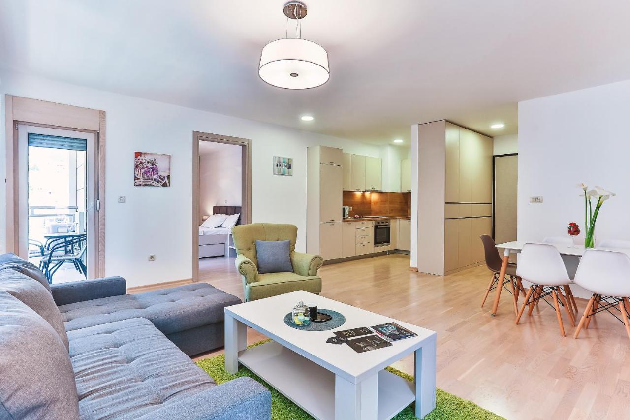 Luxury Fontana Apartments Будва Экстерьер фото
