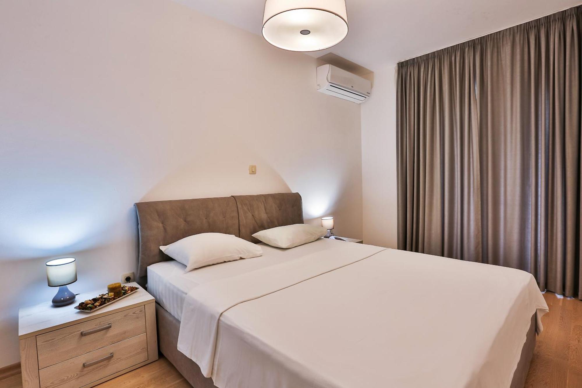 Luxury Fontana Apartments Будва Экстерьер фото