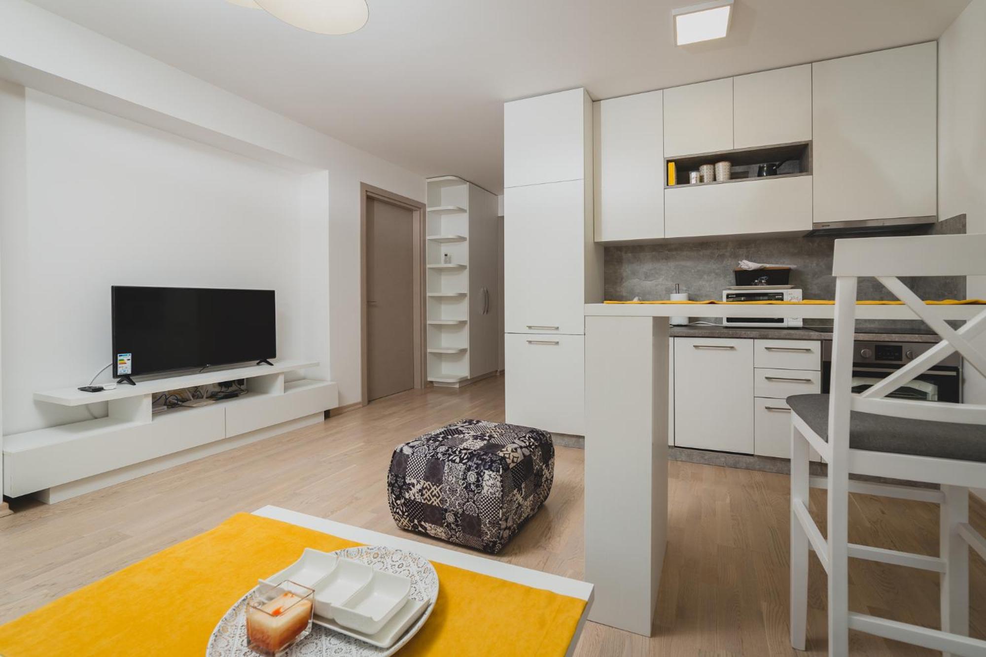 Luxury Fontana Apartments Будва Экстерьер фото