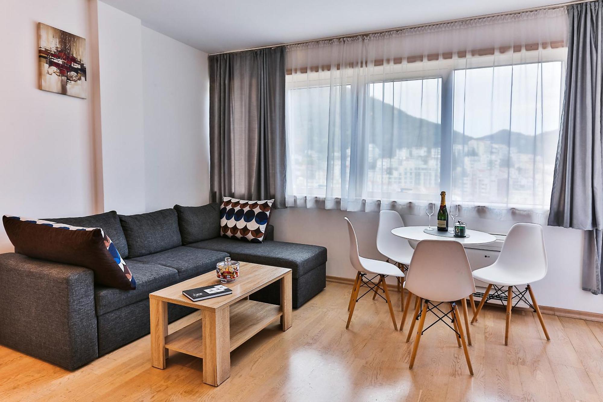 Luxury Fontana Apartments Будва Экстерьер фото