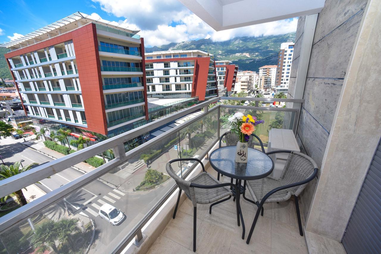 Luxury Fontana Apartments Будва Экстерьер фото