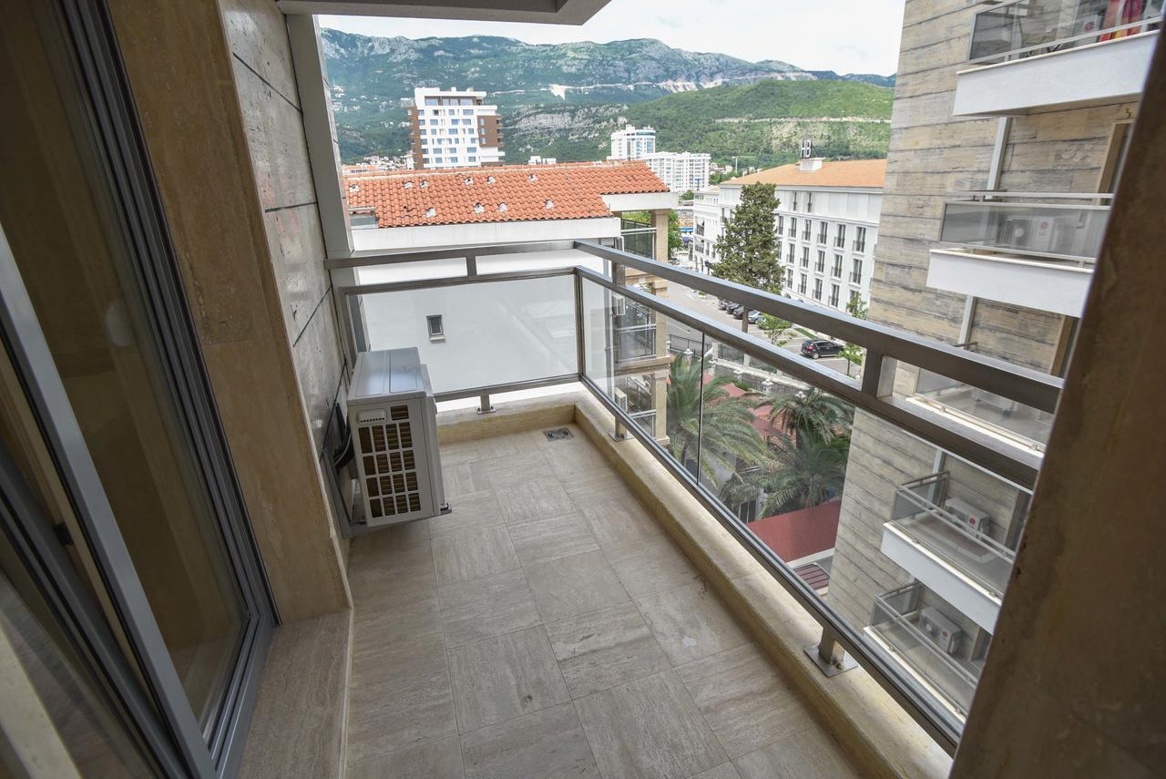Luxury Fontana Apartments Будва Экстерьер фото