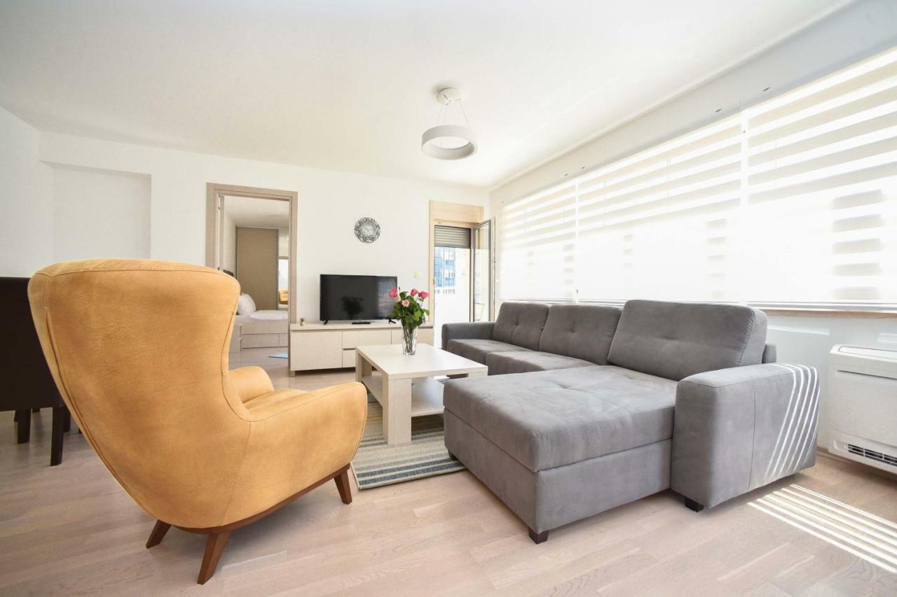 Luxury Fontana Apartments Будва Экстерьер фото