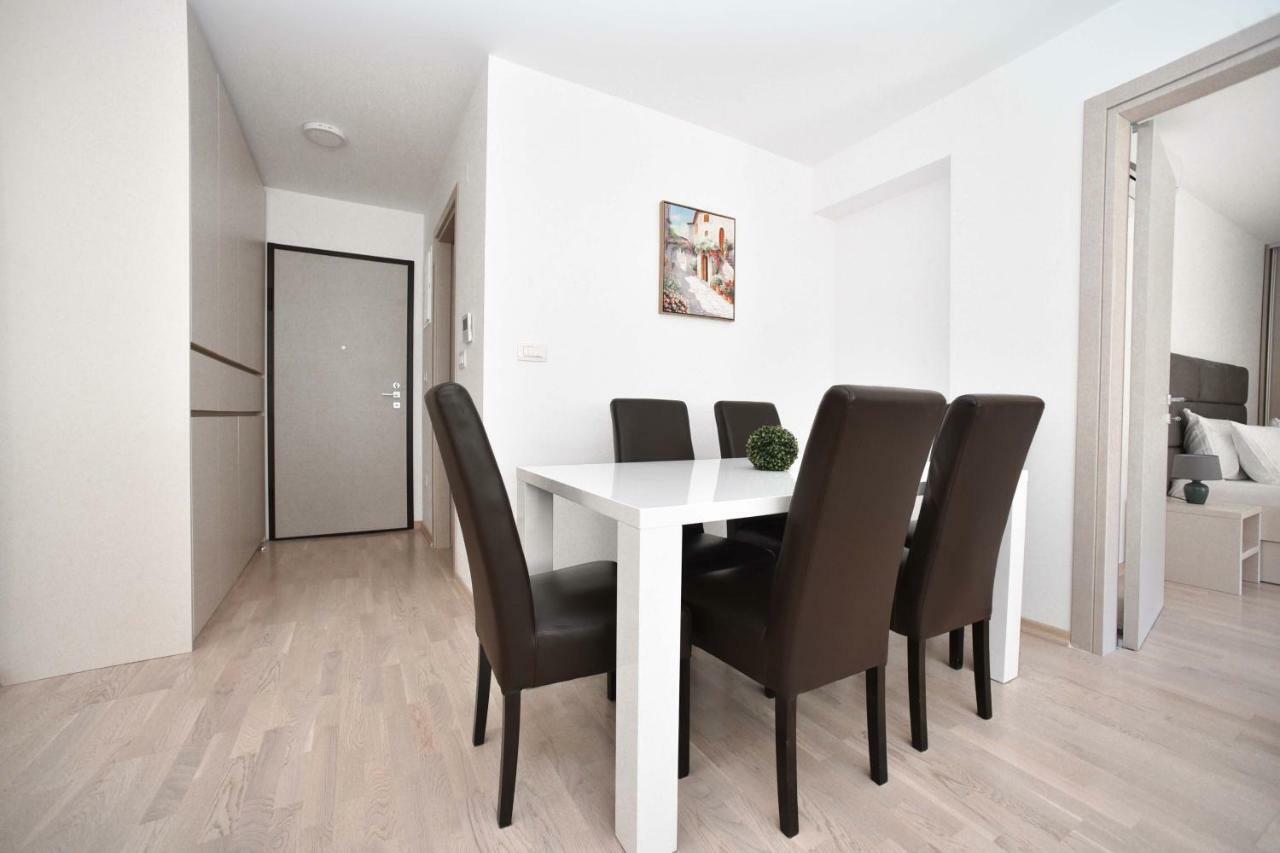 Luxury Fontana Apartments Будва Экстерьер фото